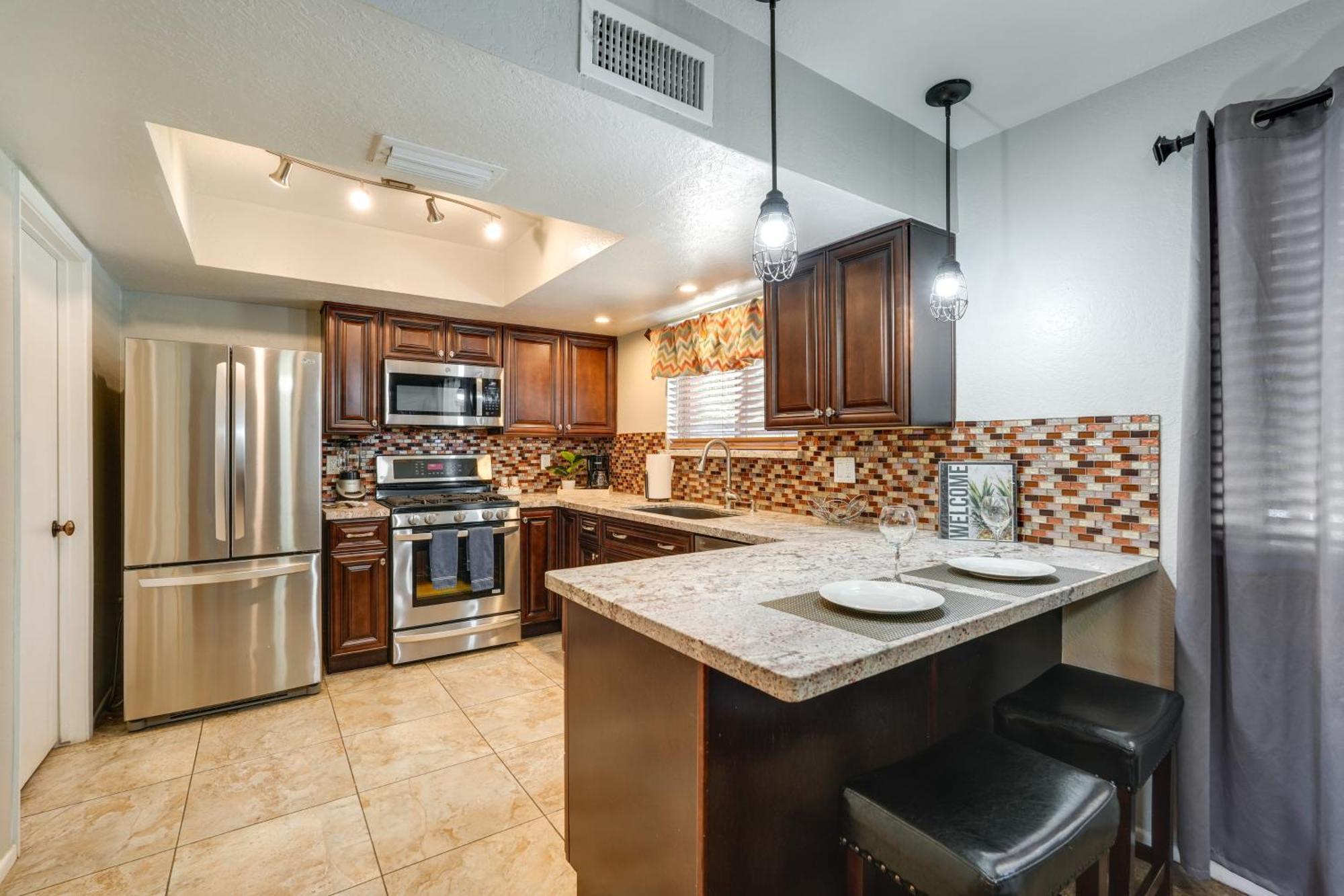 Phoenix Home With Pool About 10 Mi To Camelback Mtn Luaran gambar