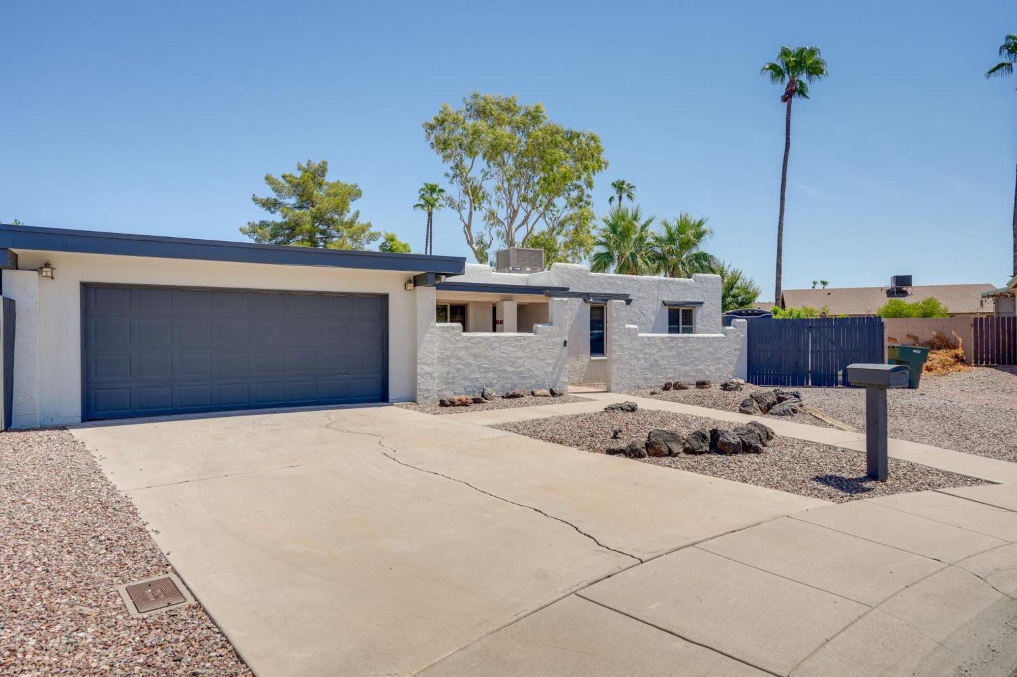 Phoenix Home With Pool About 10 Mi To Camelback Mtn Luaran gambar